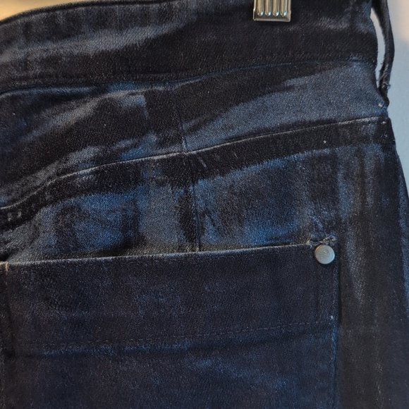 Pilcro Retro Flare Mid‑Rise Jeans • Dark Wash • Size 30 - Picture 10 of 12